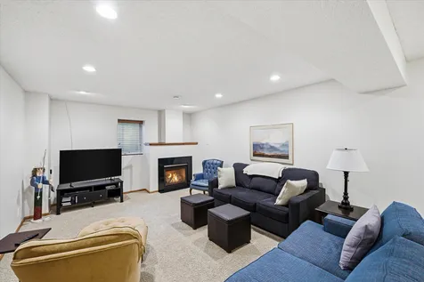 2446 Autumn Ridge Court Chanhassen MN 55317