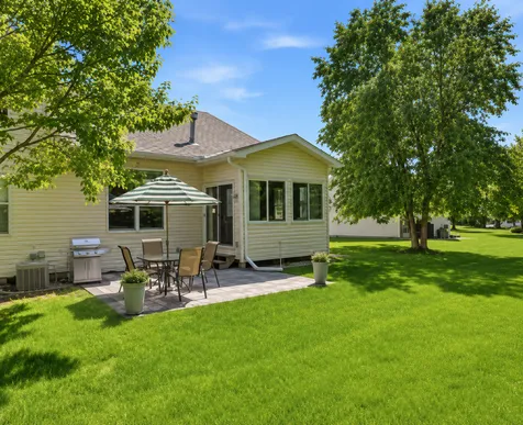 2446 Autumn Ridge Court Chanhassen MN 55317