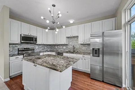 5135 Holly Lane N Plymouth MN 55446