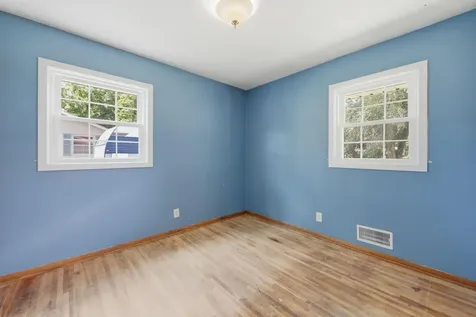 8126 Northern Drive Crystal MN 55427