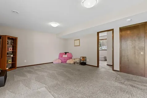 805 6th Street NE Stewartville MN 55976