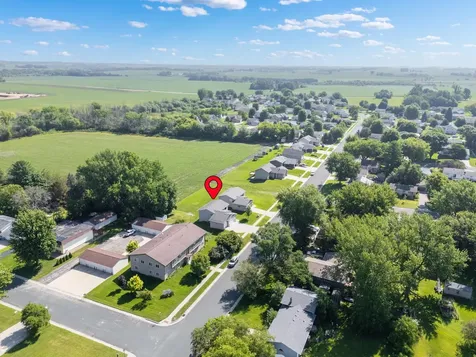 805 6th Street NE Stewartville MN 55976