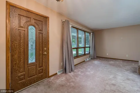 1506 James Drive Mankato MN 56003