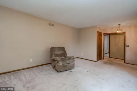 1506 James Drive Mankato MN 56003