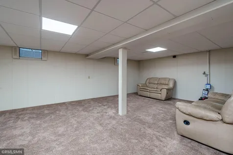 1506 James Drive Mankato MN 56003