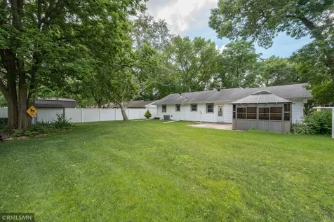 1506 James Drive Mankato MN 56003