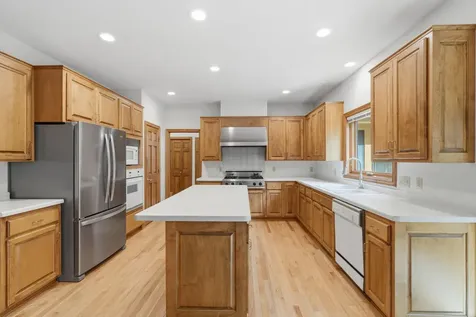 9272 Duckwood Trail Woodbury MN 55125