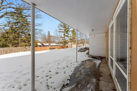 7008 35th Avenue N Crystal MN 55427