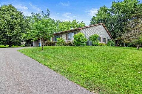 4793 Avon Street Shoreview MN 55126