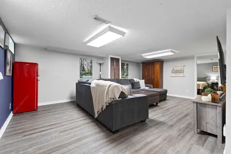 1216 8th Lane Anoka MN 55303