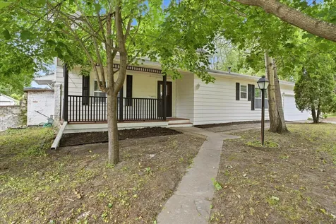 3715 31st Avenue N Robbinsdale MN 55422