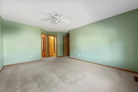 1320 S Trail Drive Faribault MN 55021