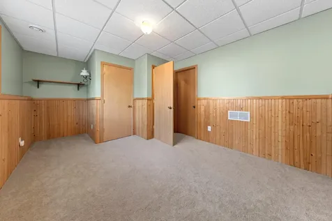 1320 S Trail Drive Faribault MN 55021