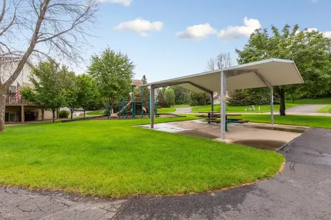 1320 S Trail Drive Faribault MN 55021