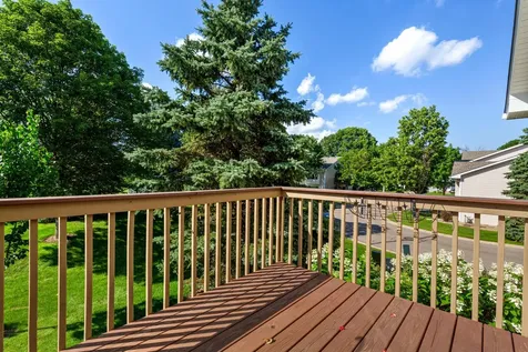 1320 S Trail Drive Faribault MN 55021