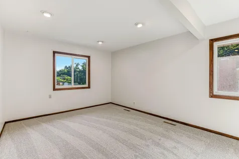 6481 Rath Drive Woodbury MN 55125