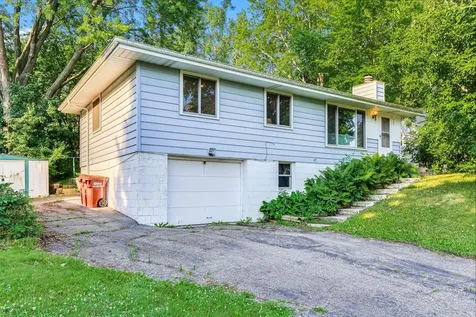 6481 Rath Drive Woodbury MN 55125