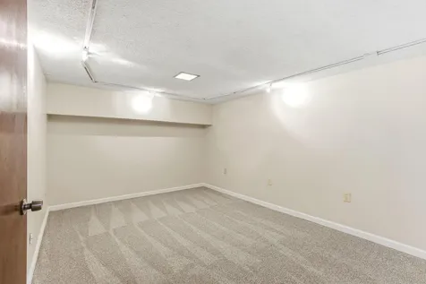 6481 Rath Drive Woodbury MN 55125