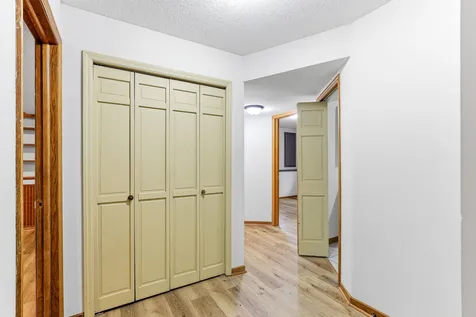 4211 Redding Ridge Drive Minnetonka MN 55345