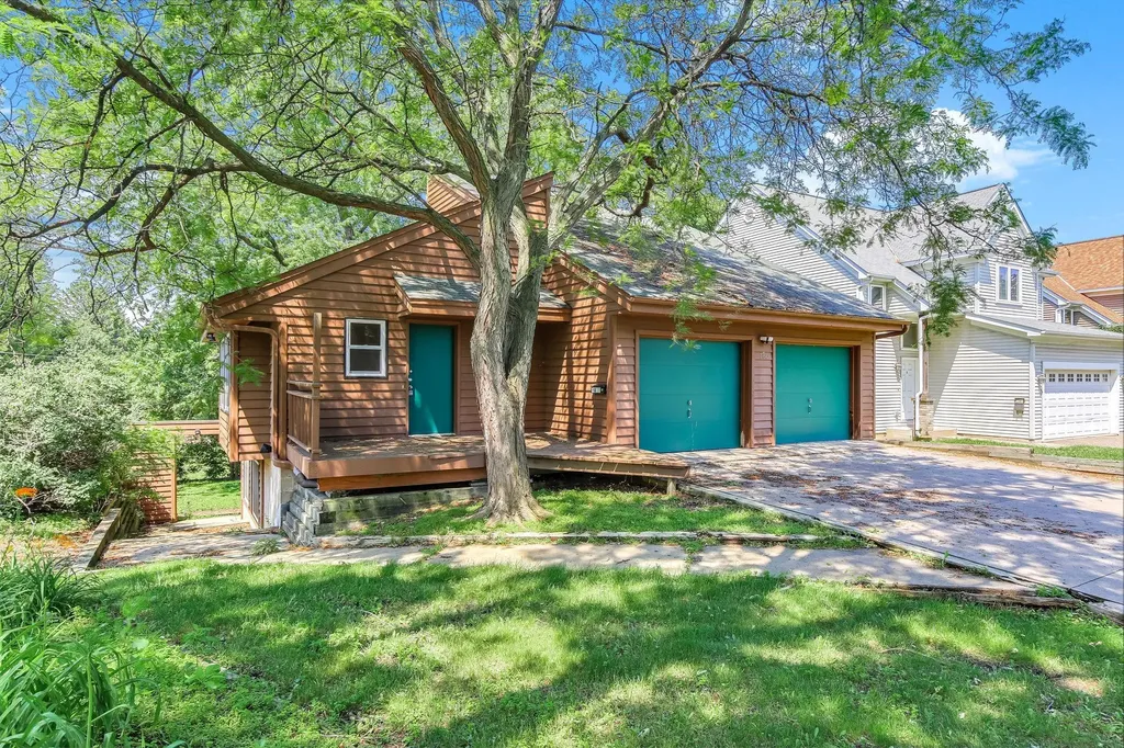 760 1st Avenue NW New Brighton MN 55112