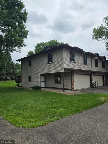 8824 N Maplebrook Court Brooklyn Park MN 55445