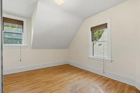 399 Curtice Street E Saint Paul MN 55107