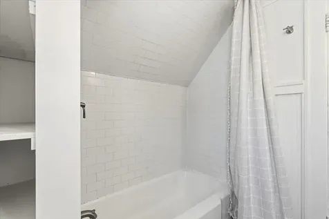 399 Curtice Street E Saint Paul MN 55107