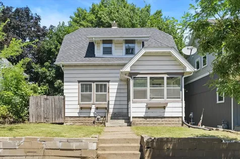 399 Curtice Street E Saint Paul MN 55107