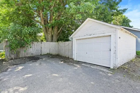 399 Curtice Street E Saint Paul MN 55107