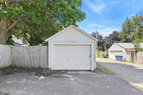 399 Curtice Street E Saint Paul MN 55107