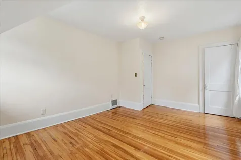 399 Curtice Street E Saint Paul MN 55107