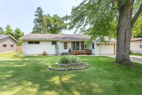 908 N 1st Avenue Fergus Falls MN 56537