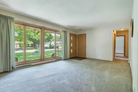 908 N 1st Avenue Fergus Falls MN 56537