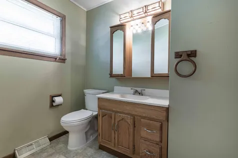 908 N 1st Avenue Fergus Falls MN 56537