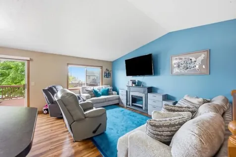 5270 49th Avenue S Fargo ND 58104