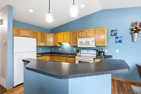 5270 49th Avenue S Fargo ND 58104