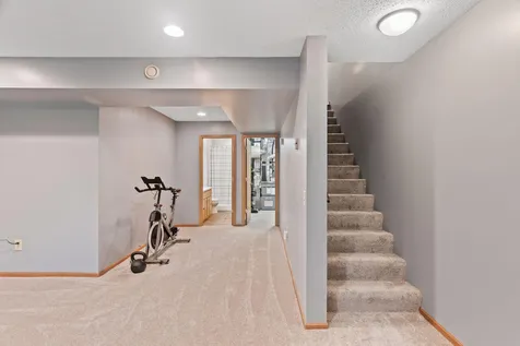 100 Primrose Court Vadnais Heights MN 55127