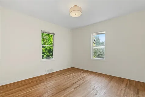 71 Wyoming Street E Saint Paul MN 55107