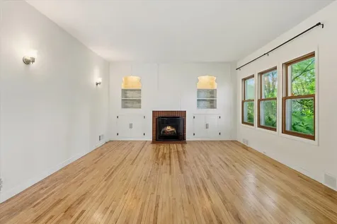 71 Wyoming Street E Saint Paul MN 55107