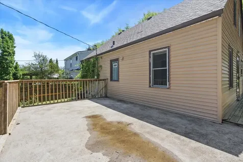 71 Wyoming Street E Saint Paul MN 55107