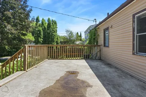 71 Wyoming Street E Saint Paul MN 55107