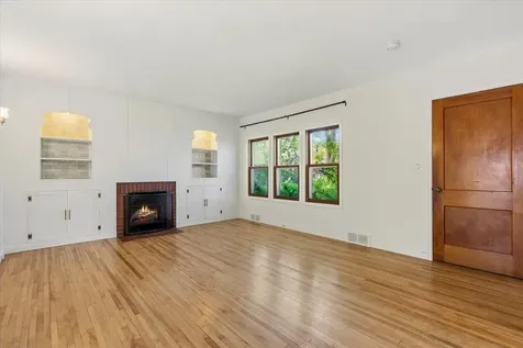 71 Wyoming Street E Saint Paul MN 55107