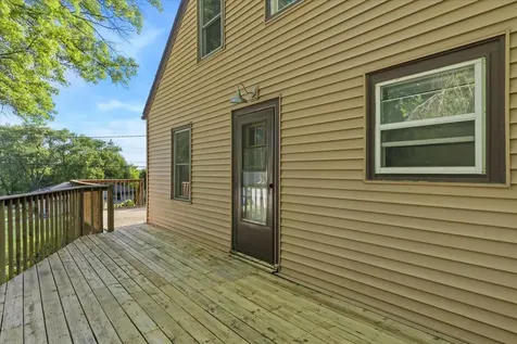 71 Wyoming Street E Saint Paul MN 55107