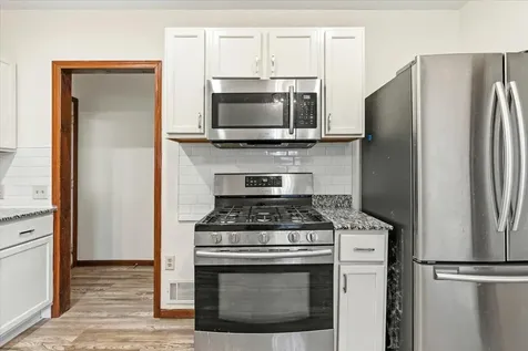 71 Wyoming Street E Saint Paul MN 55107