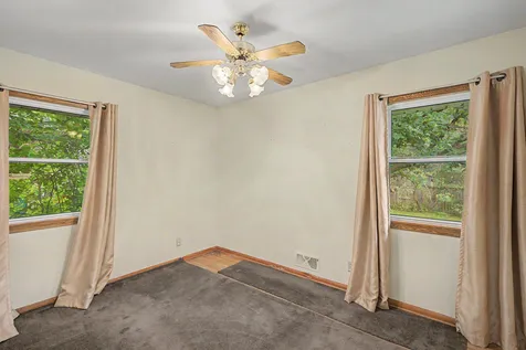 6506 34th Avenue N Crystal MN 55427