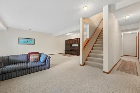 12783 Falcon Drive Apple Valley MN 55124