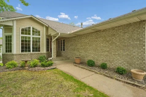 12783 Falcon Drive Apple Valley MN 55124