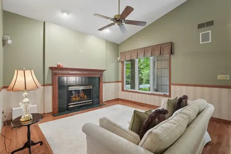 12783 Falcon Drive Apple Valley MN 55124