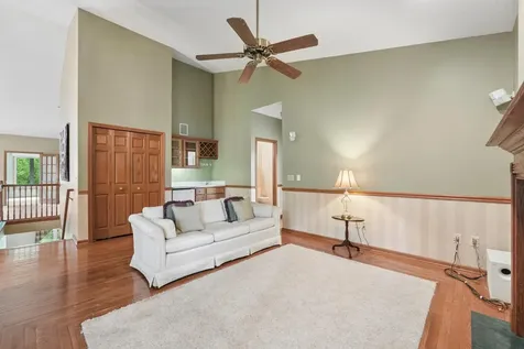 12783 Falcon Drive Apple Valley MN 55124