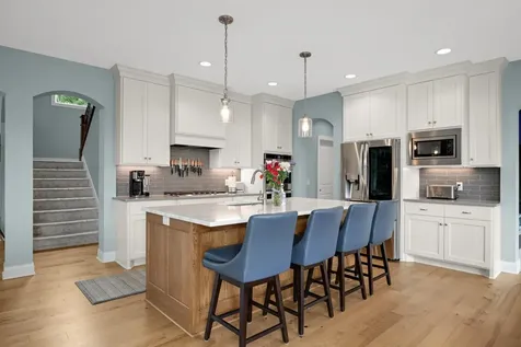 9971 Lawson Lane Eden Prairie MN 55347
